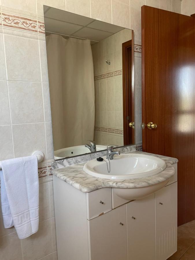 Festival Village Apartments ซาลอว์ ภายนอก รูปภาพ