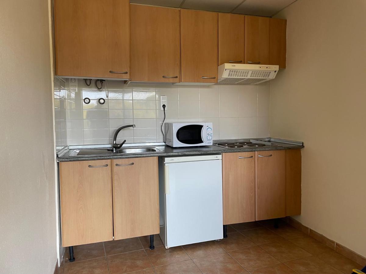 Festival Village Apartments ซาลอว์ ภายนอก รูปภาพ